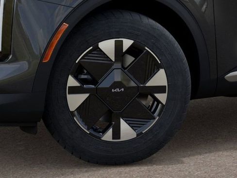 New 2026 Kia Sportage LX FWD image 9