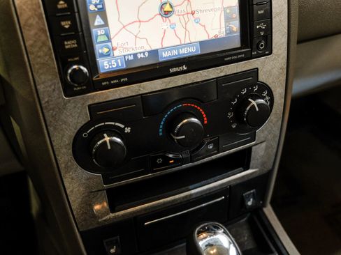 Used 2008 Chrysler 300 Touring image 30