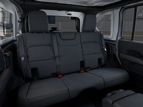 New 2026 Jeep Wrangler Unlimited Sahara AWD/4WD image 15