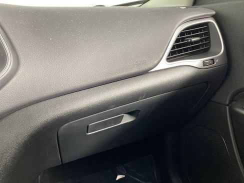 Used 2022 Jeep Cherokee Latitude Lux image 40