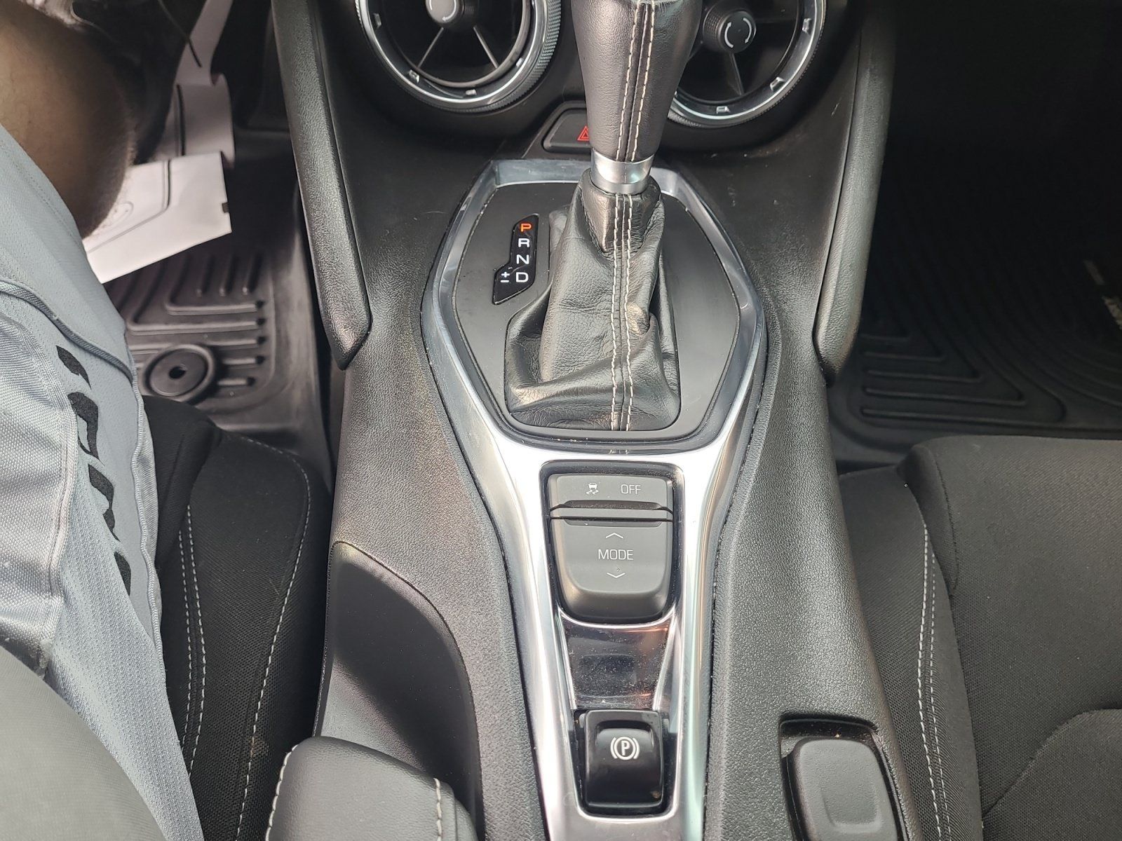 Used 2022 Chevrolet Camaro LT w/ RS Package RWD image 21