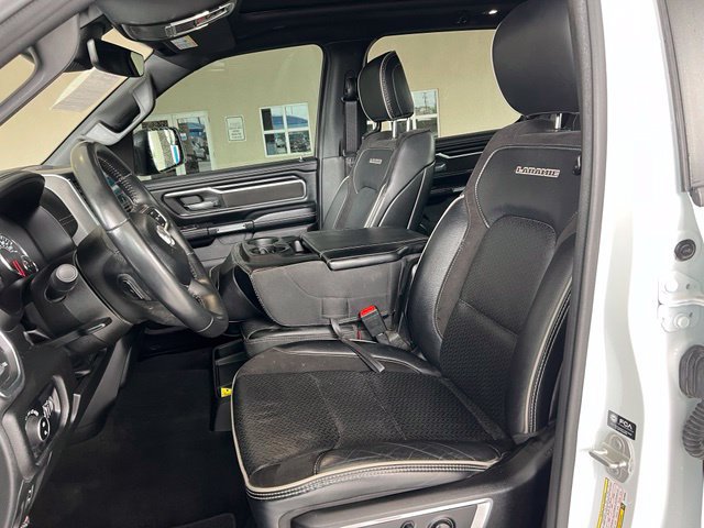 Used 2024 RAM 1500 Laramie AWD/4WD image 13