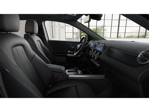 New 2026 Mercedes-Benz GLA 250 4MATIC image 4