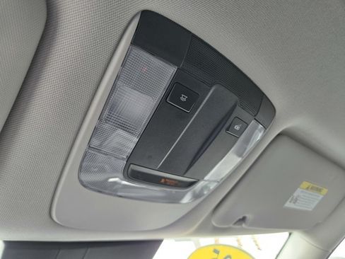 Used 2025 Kia Sportage LX FWD image 16