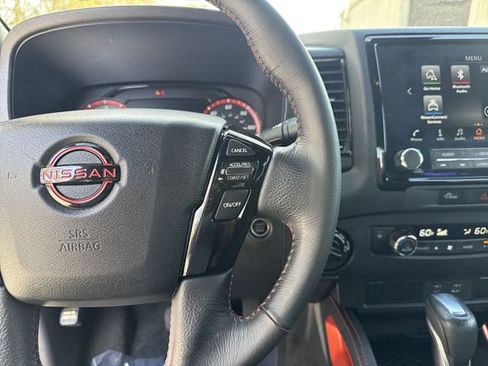 Used 2024 Nissan Frontier PRO-4X image 17