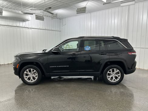 Used 2022 Jeep Grand Cherokee Limited AWD/4WD image 20