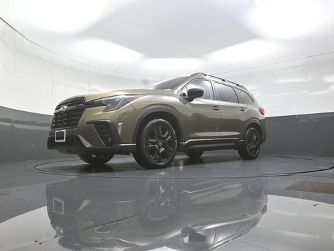 Used 2024 Subaru Ascent Onyx Edition AWD/4WD image 11