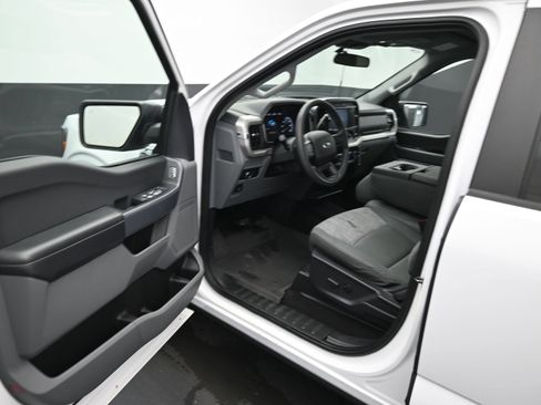 Used 2023 Ford F150 XLT RWD image 18