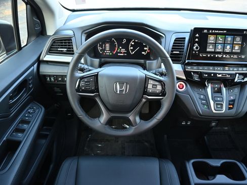 Used 2026 Honda Odyssey EX-L image 9