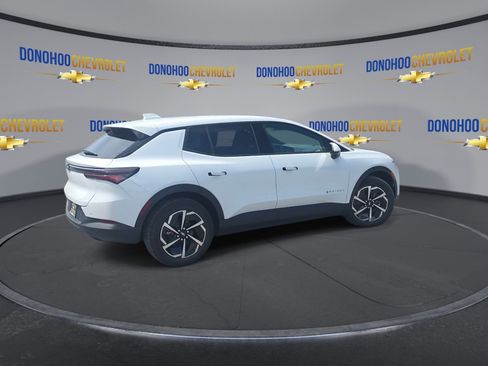 New 2026 Chevrolet Equinox EV LT FWD image 11