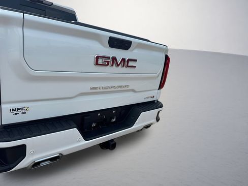 Used 2022 GMC Sierra 1500 AT4 w/ AT4 Premium Package AWD/4WD image 35