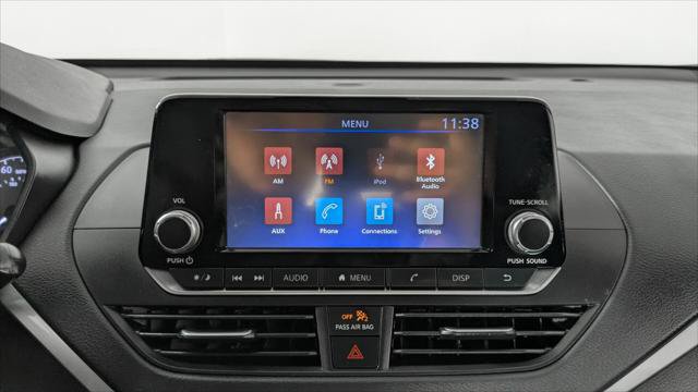 Used 2024 Nissan Altima 2.5 S FWD image 32