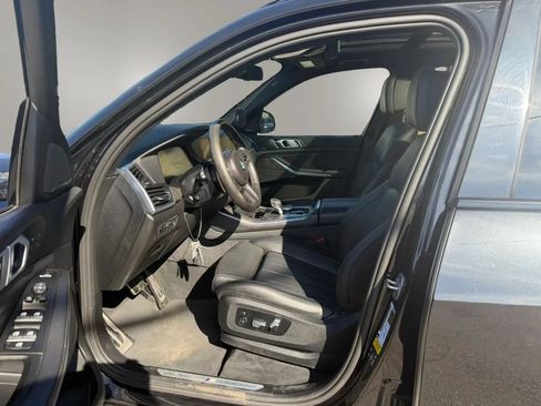 Used 2019 BMW X5 xDrive40i w/ M Sport Package AWD/4WD image 24