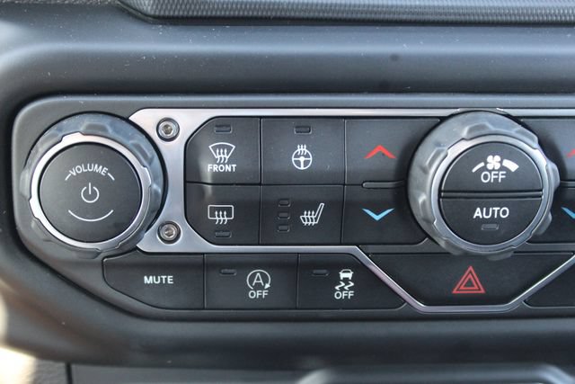 Used 2023 Jeep Wrangler Unlimited Sport AWD/4WD image 19