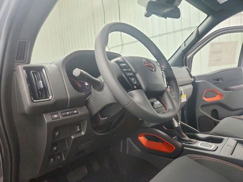 New 2026 Nissan Frontier PRO-4X w/ Pro-4x Convenience Package image 18