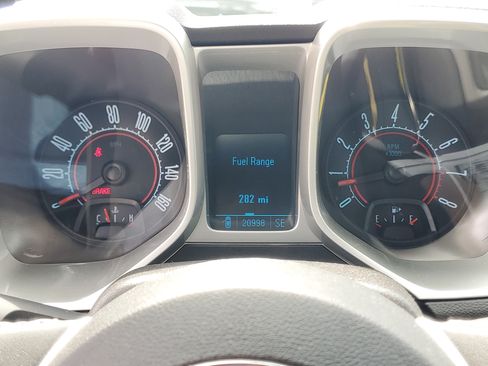 Used 2010 Chevrolet Camaro LT RWD image 15