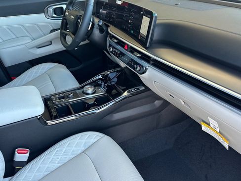 New 2026 Kia Sorento SX Prestige AWD/4WD image 16