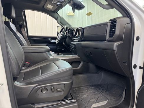 Used 2024 Chevrolet Silverado 2500 LTZ w/ LTZ Plus Package AWD/4WD image 28
