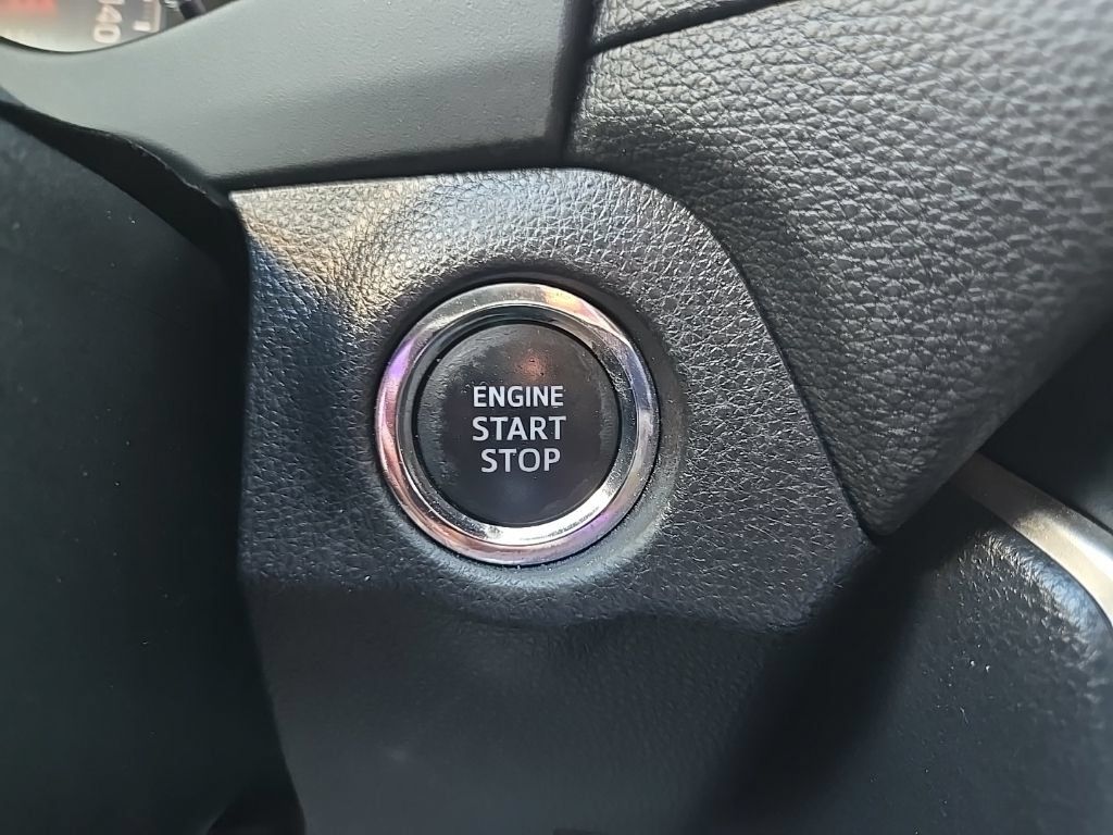 Used 2019 Toyota RAV4 Limited w/ Cold Weather Package AWD/4WD image 50