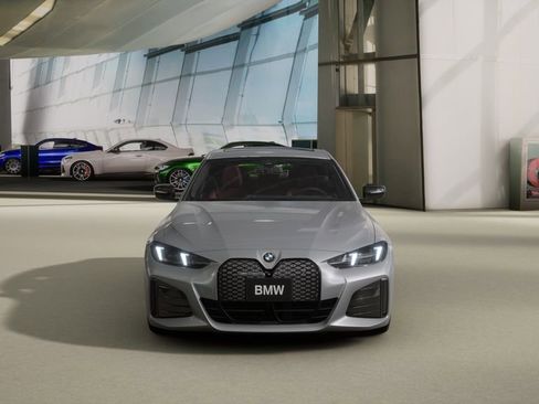 New 2026 BMW i4 eDrive40 w/ M Sport Package RWD image 30
