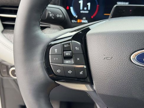 New 2026 Ford Explorer Platinum w/ LUX Leather Package image 9