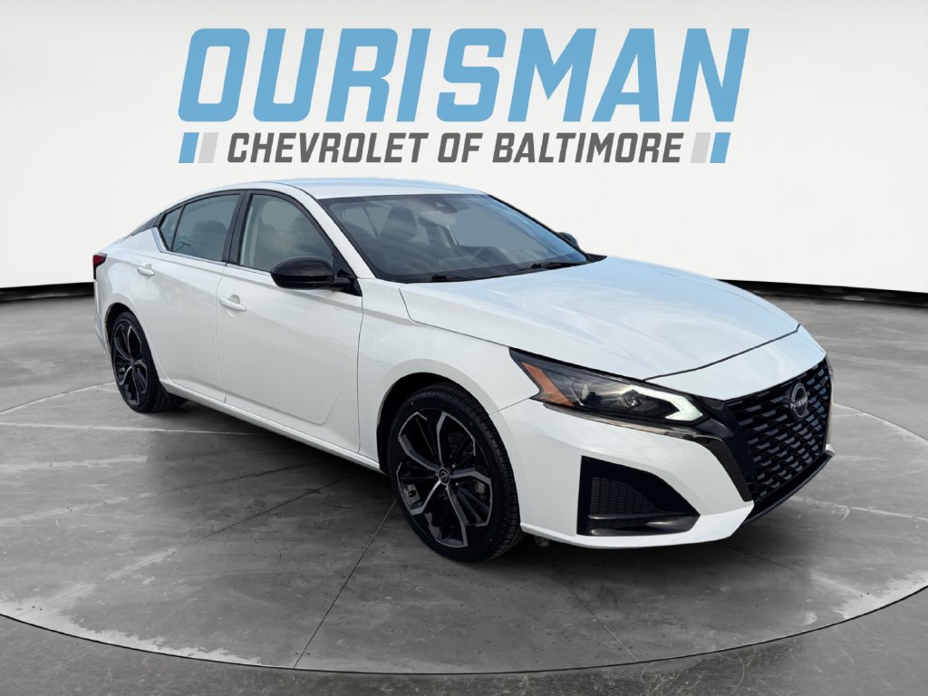 Used 2024 Nissan Altima 2.5 SR FWD image 1