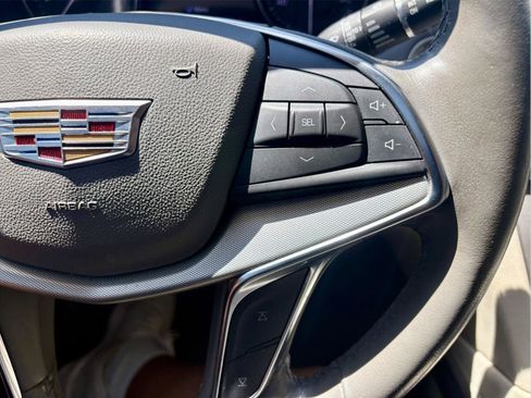 Used 2023 Cadillac XT5 Premium Luxury w/ Technology Package FWD image 19