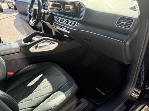 Used 2025 Mercedes-Benz GLE 53 AMG 4MATIC image 16