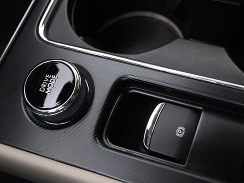 Used 2026 Lincoln Corsair Premiere AWD/4WD image 33