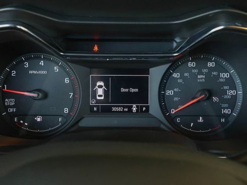 Used 2023 Chevrolet TrailBlazer LT w/ LPO, Blackout Package FWD image 23