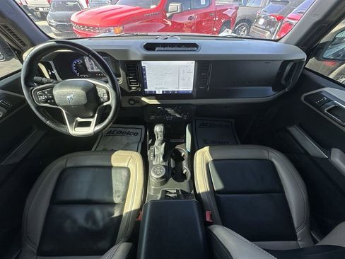 Used 2023 Ford Bronco Wildtrak AWD/4WD image 21