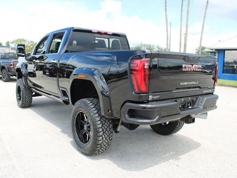 Used 2024 GMC Sierra 2500 Denali w/ Denali Reserve Package image 8