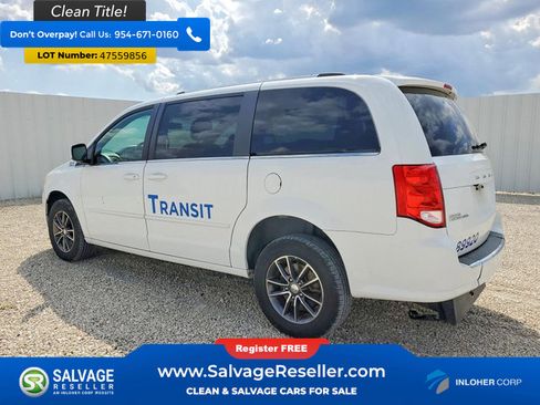 Used 2017 Dodge Grand Caravan SXT image 3