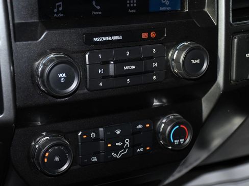 Used 2019 Ford F250 XLT w/ XLT Value Package image 33