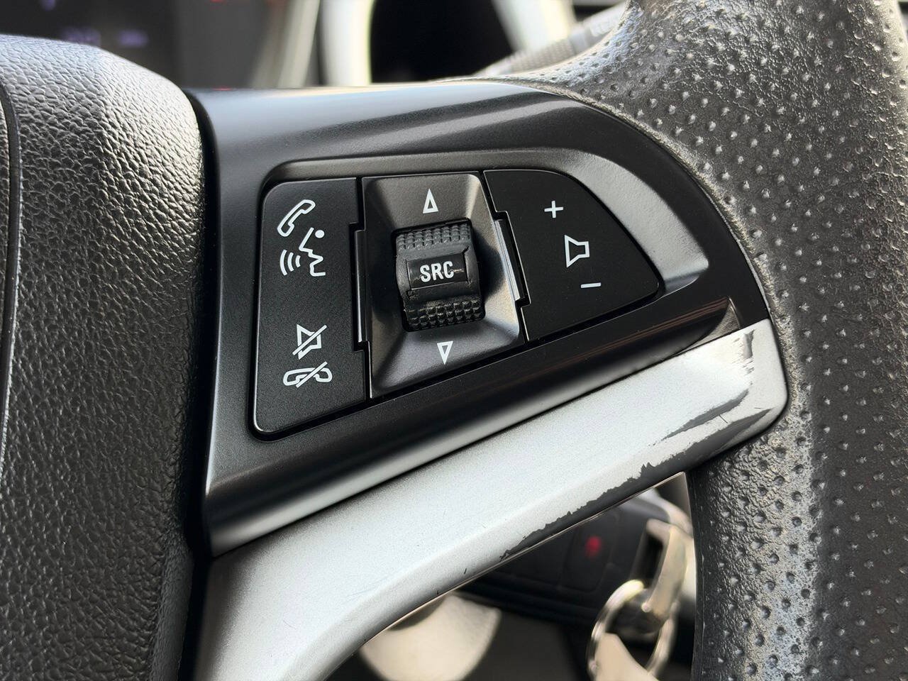Used 2018 Chevrolet Sonic LT FWD image 26