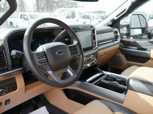 Used 2025 Ford F250 Lariat w/ Lariat Ultimate Package image 16