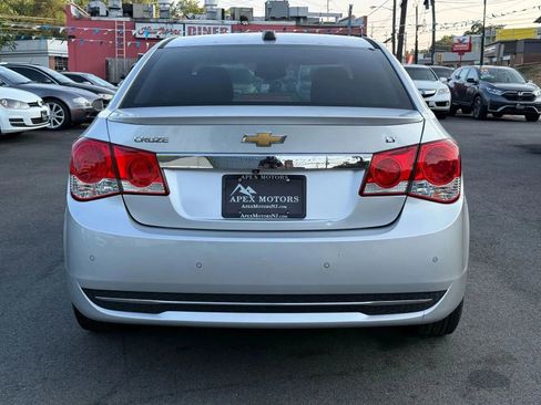 Used 2016 Chevrolet Cruze LT w/ Sun And Sound Package image 9