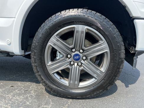 Used 2020 Ford F150 Lariat w/ Equipment Group 502A Luxury AWD/4WD image 10