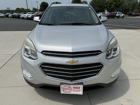 Used 2017 Chevrolet Equinox LT AWD/4WD image 2