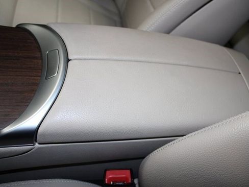 Used 2022 Mercedes-Benz GLC 300 4MATIC w/ Premium Package Lite image 23