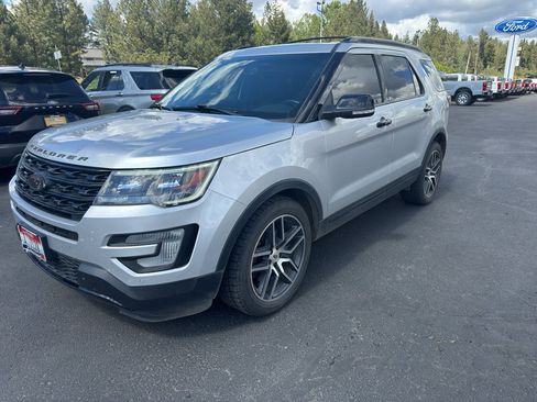 Used 2017 Ford Explorer Sport w/ Equipment Group 401A AWD/4WD image 1