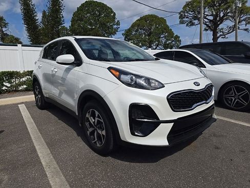 Certified 2021 Kia Sportage LX FWD image 3