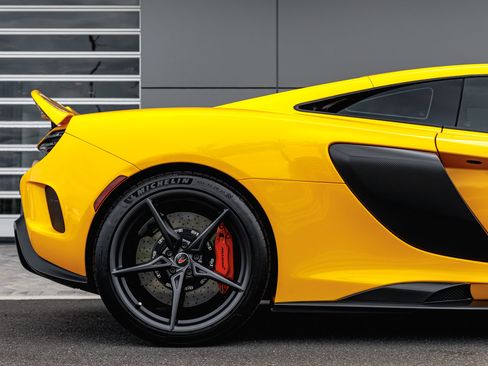 Used 2016 McLaren 675LT Coupe image 11