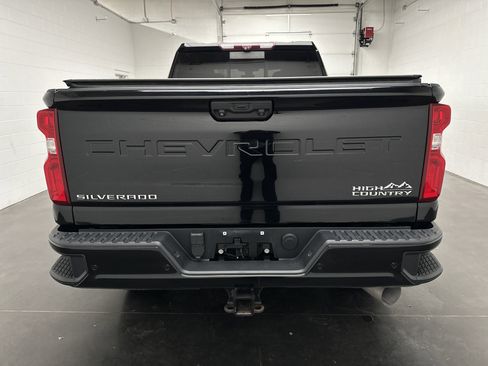 Used 2020 Chevrolet Silverado 2500 High Country image 10