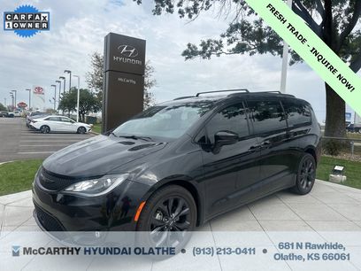 Used 2020 Chrysler Pacifica Touring-L Plus w/ Advanced Safetytec Group