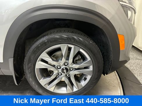 Used 2023 Kia Seltos S image 28