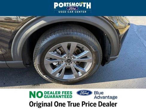 Used 2022 Ford Explorer XLT w/ Equipment Group 202A image 31