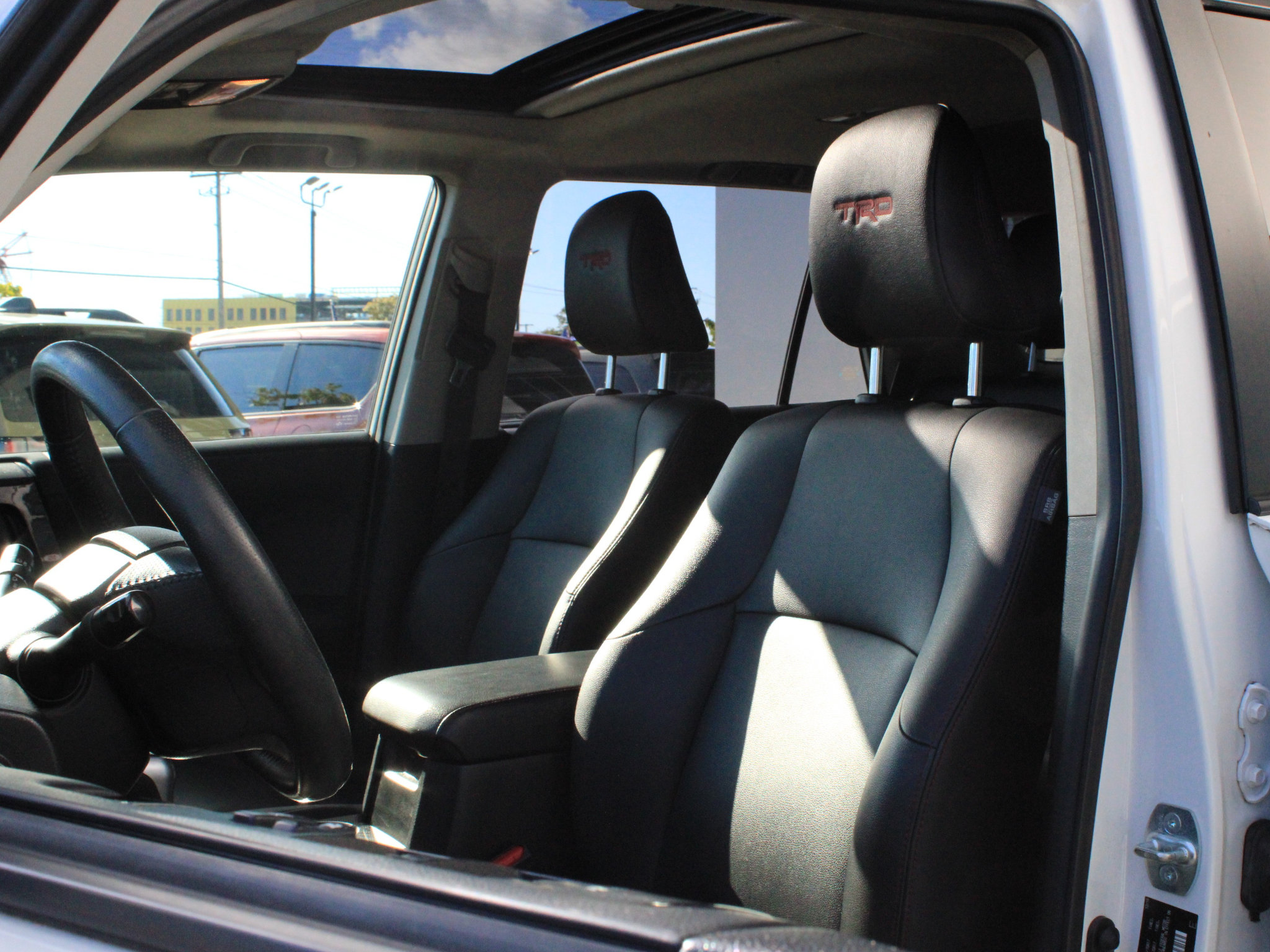 Used 2020 Toyota 4Runner TRD Off-Road Premium w/ Moonroof Package AWD/4WD image 10