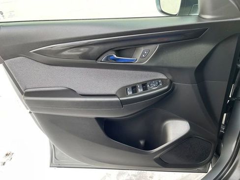 Used 2025 Chevrolet TrailBlazer LT w/ Driver Confidence Package image 18