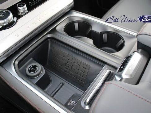 New 2025 Ford Expedition Max Active image 14